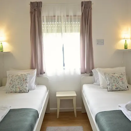 Nature Et Al House - Casa Uso Exclusivo E Jardim - Little Farm Bed & Breakfast