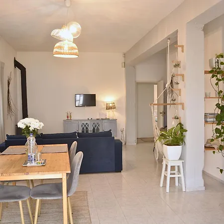 Bed & Breakfast Nature Et Al House - Casa Uso Exclusivo E Jardim - Little Farm